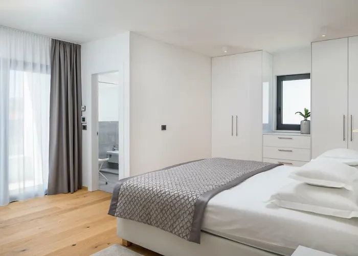 Luxury Baotic شقة