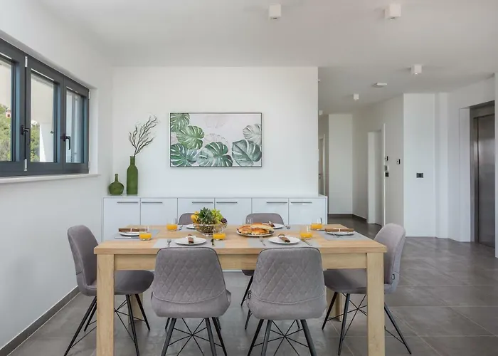 Luxury Baotic تروغير