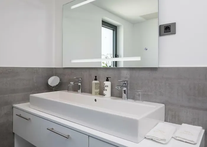 Luxury Baotic تروغير