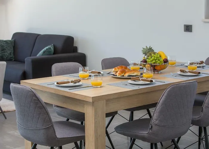 Luxury Baotic شقة