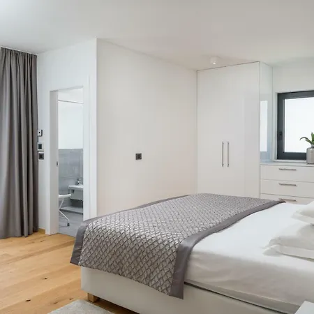 Luxury Baotic Apartment