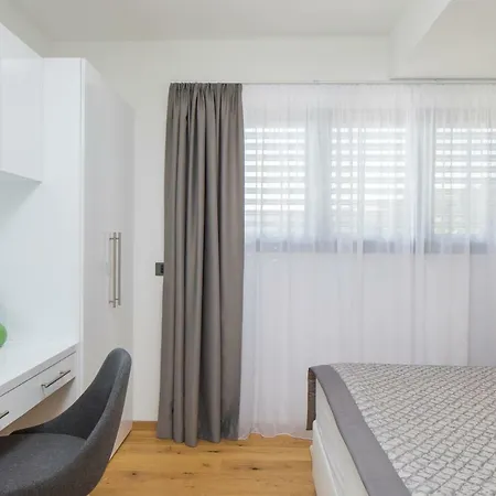 Апартаменты Luxury Baotic Трогир