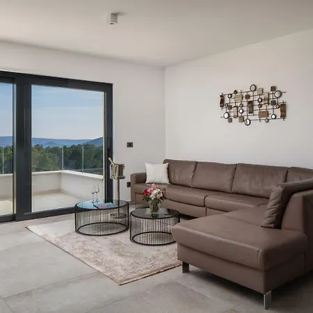 Luxury Baotic Apartment Trogir